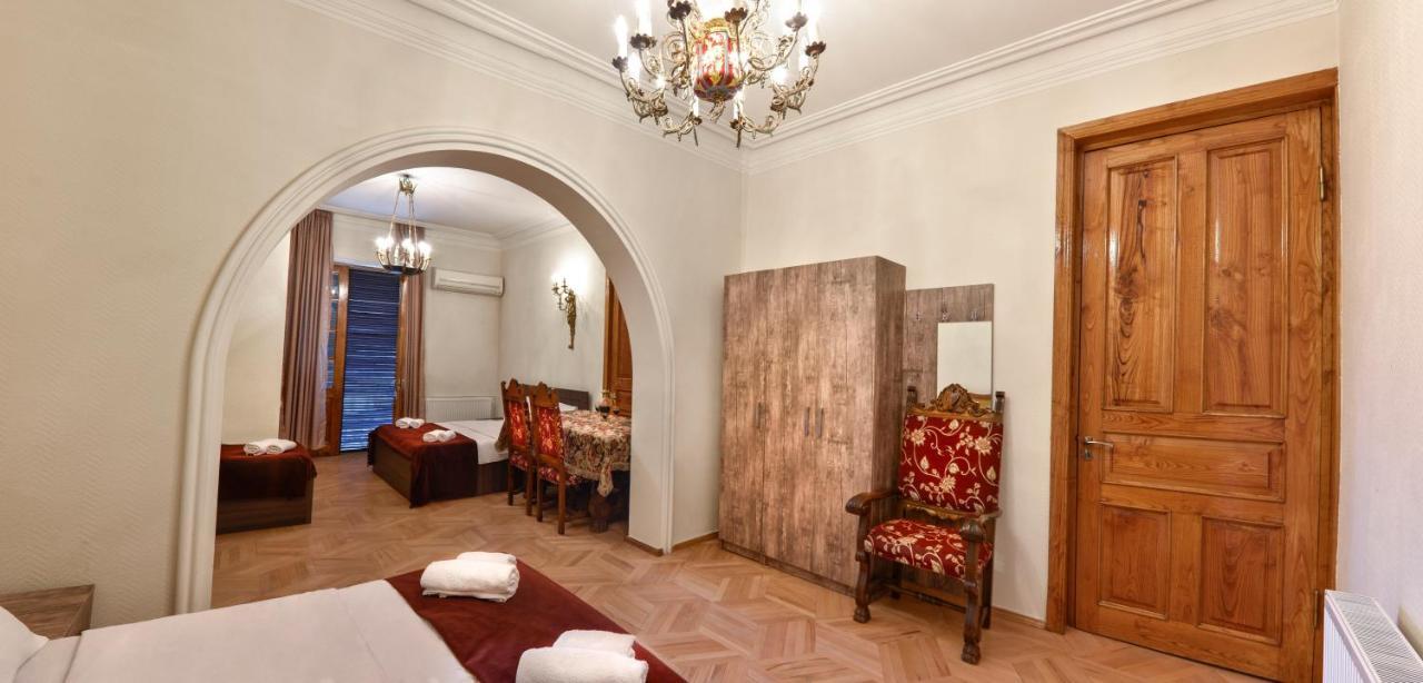 Vedzisi Garden Hotel Tbilisi Buitenkant foto