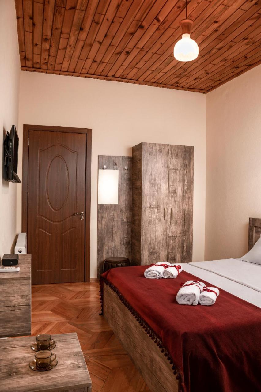 Vedzisi Garden Hotel Tbilisi Buitenkant foto