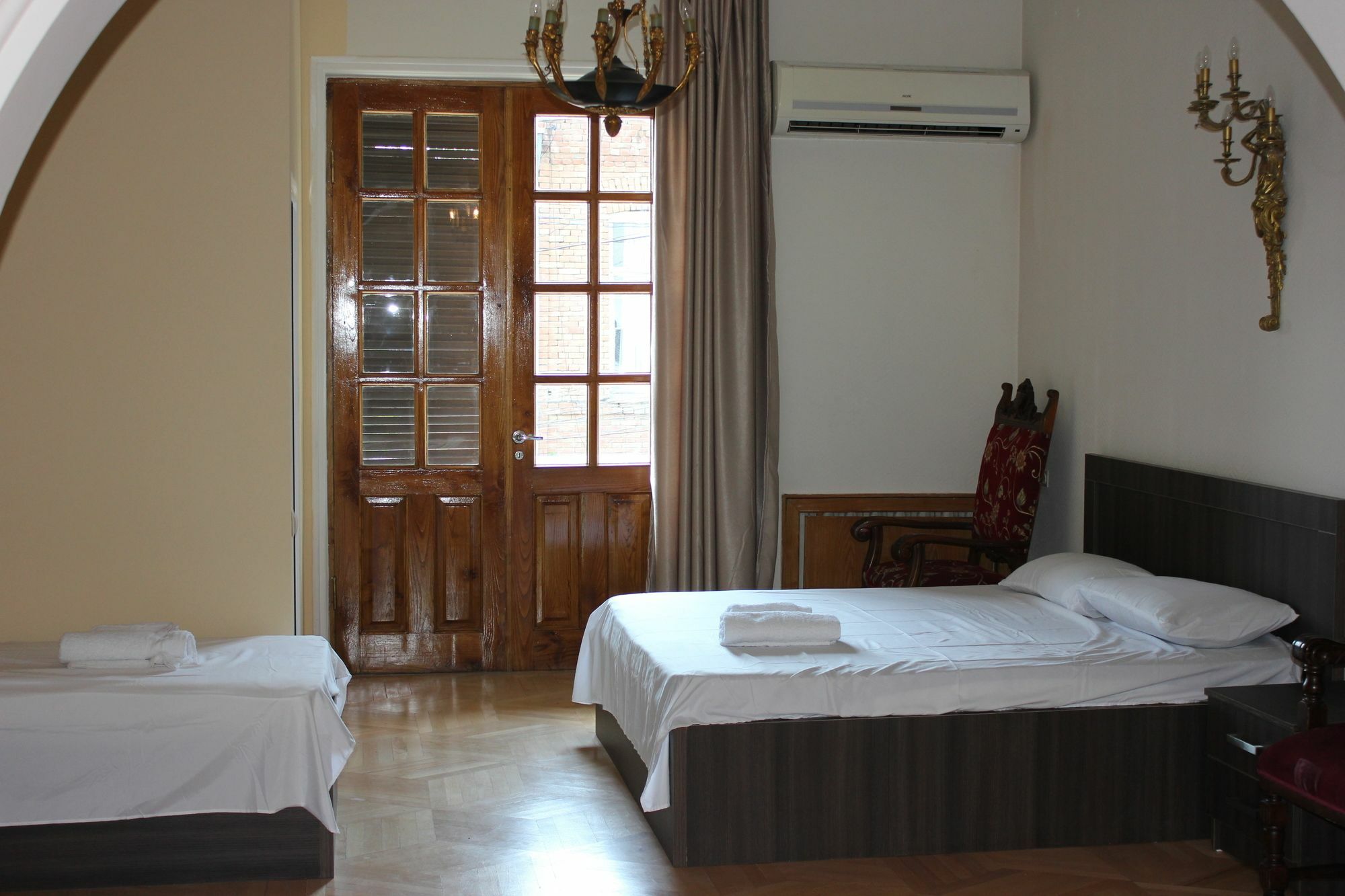 Vedzisi Garden Hotel Tbilisi Buitenkant foto